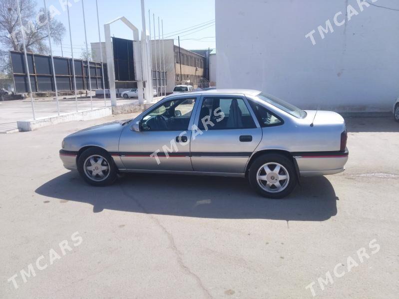 Opel Vectra 1993 - 38 000 TMT - Boldumsaz - img 3