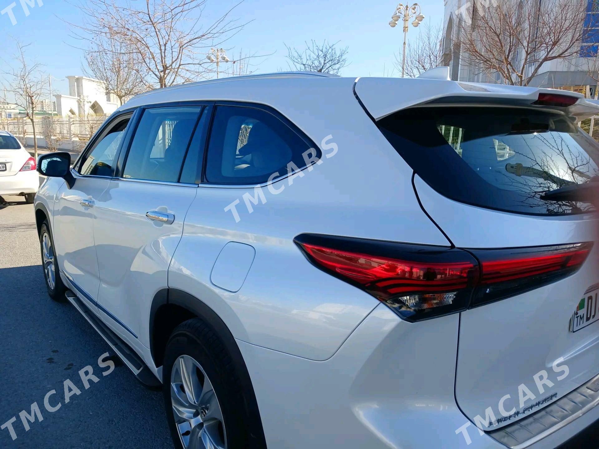 Toyota Highlander 2021 - 435 000 TMT - Ашхабад - img 4