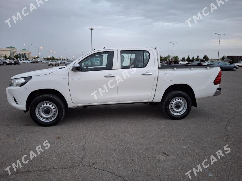 Toyota Hilux 2021 - 535 000 TMT - Керки - img 8