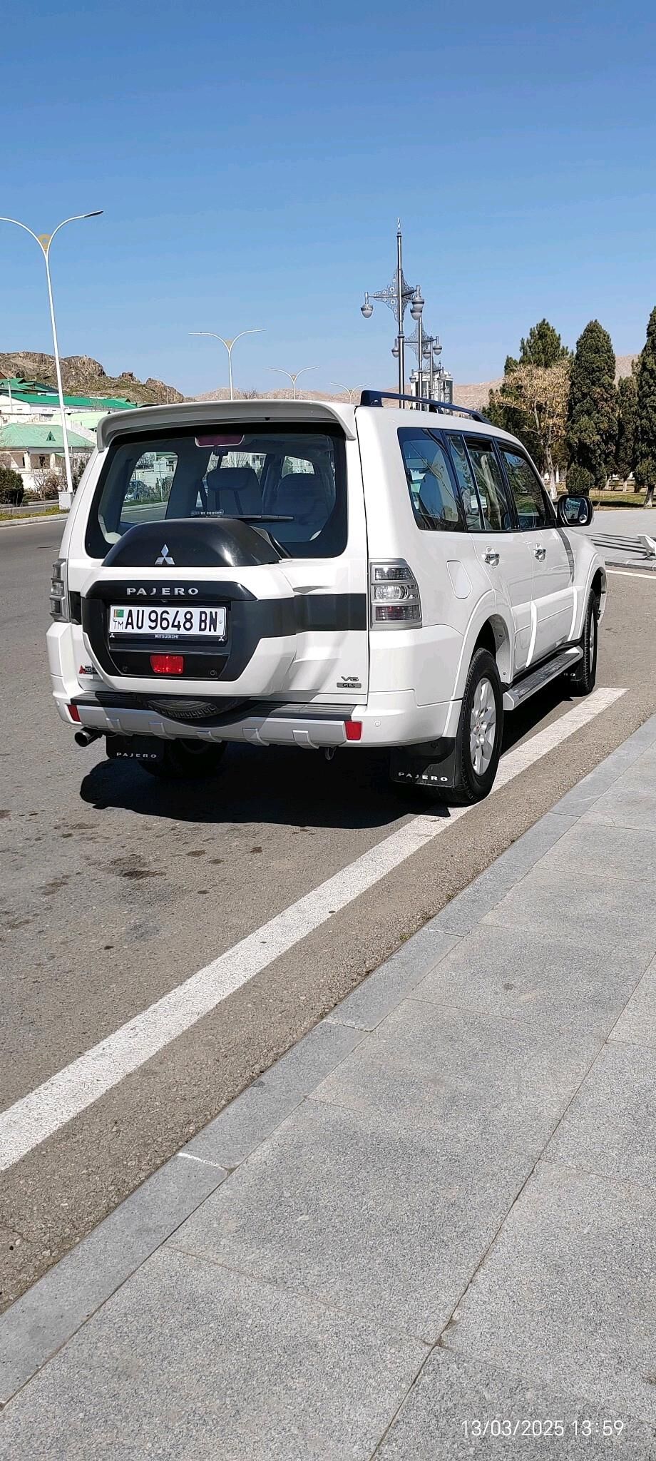 Mitsubishi Pajero 2015 - 315 000 TMT - Türkmenbaşy - img 10