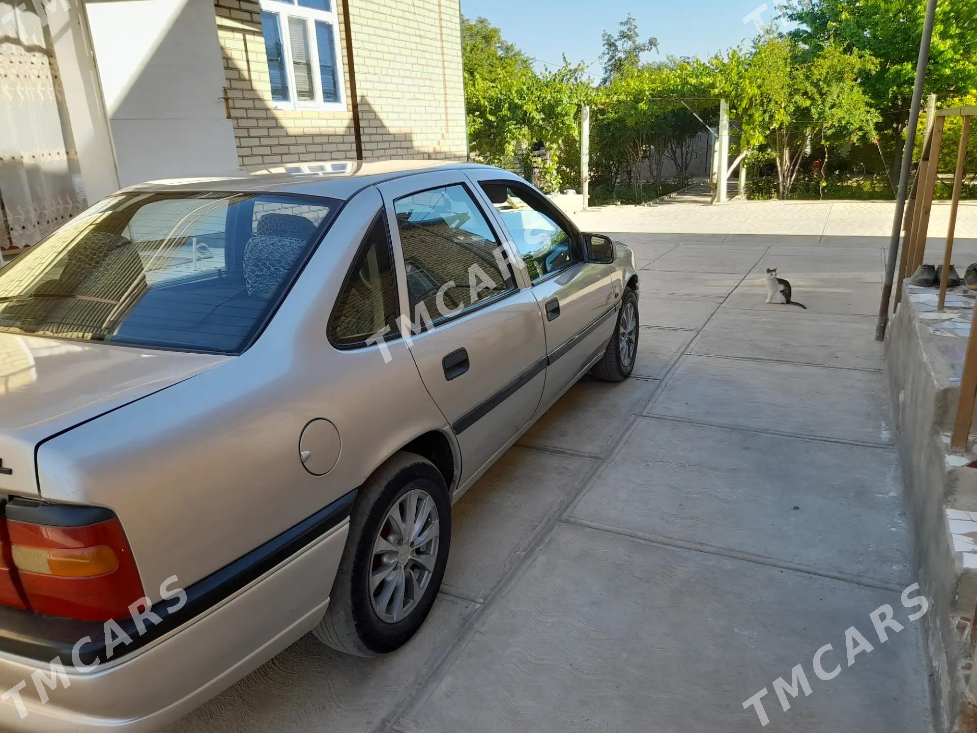 Opel Vectra 1993 - 39 000 TMT - Gyzylarbat - img 3