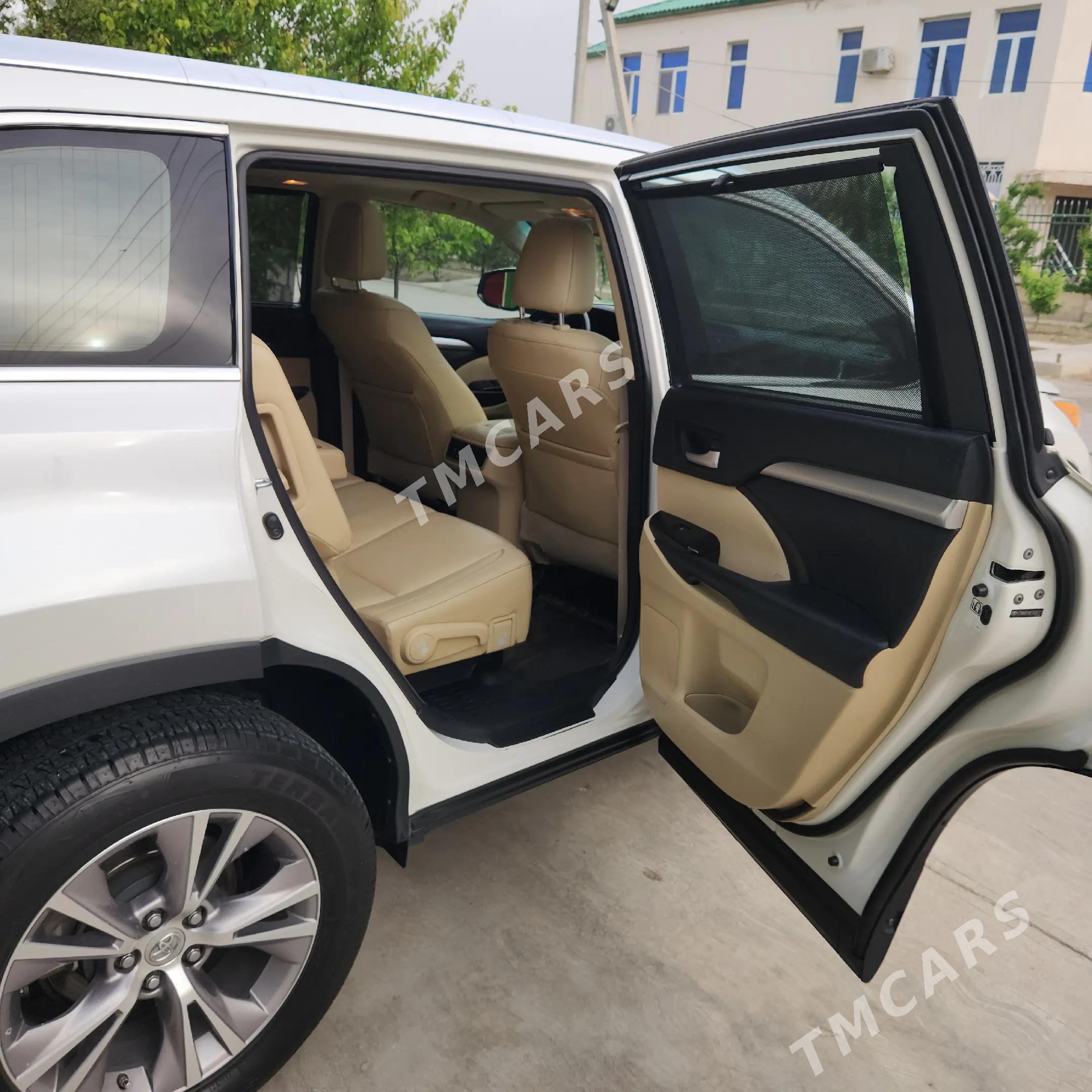 Toyota Highlander 2014 - 444 000 TMT - Büzmeýin - img 4