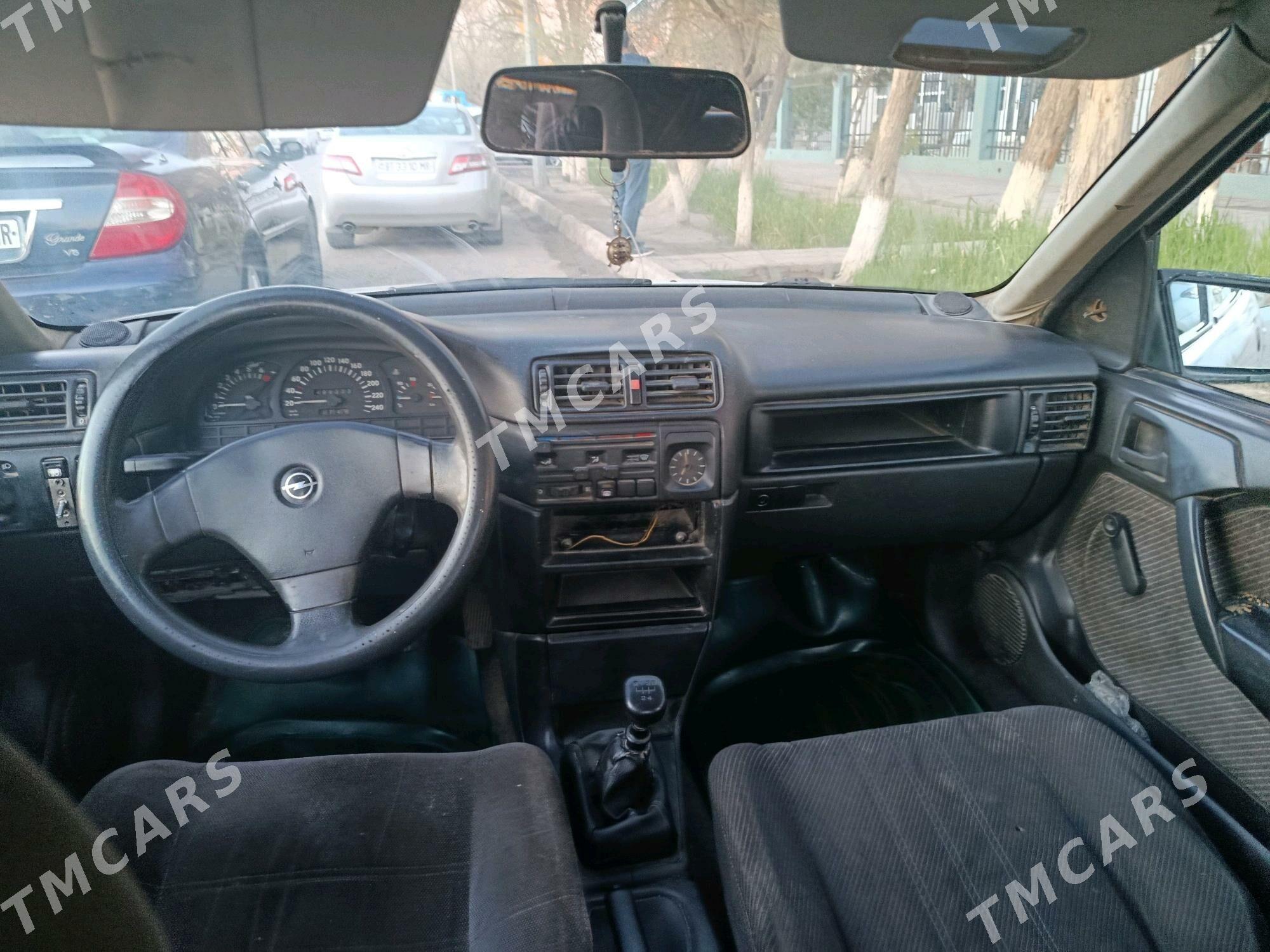 Opel Vectra 1991 - 26 000 TMT - Mary - img 5