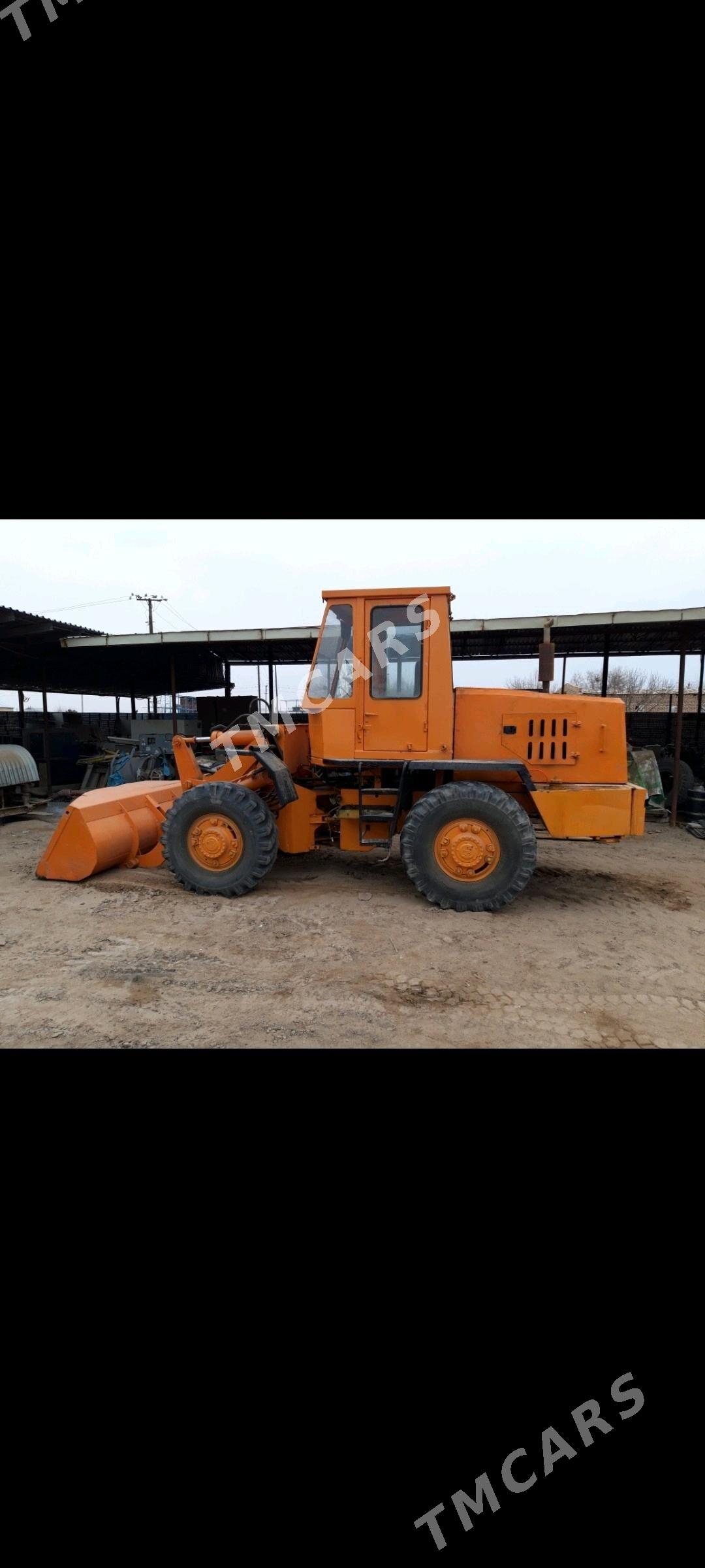 JCB 3CX Compact 2001 - 130 000 TMT - Мары - img 3