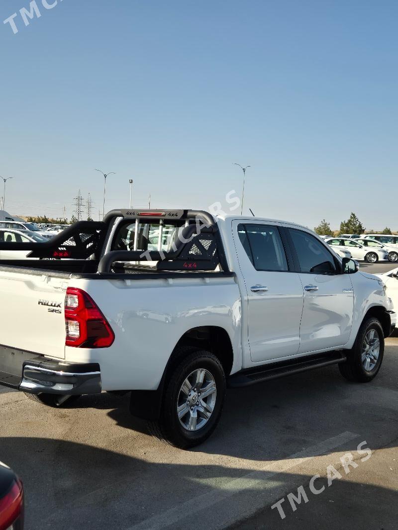 Toyota Hilux 2021 - 545 000 TMT - Ашхабад - img 3