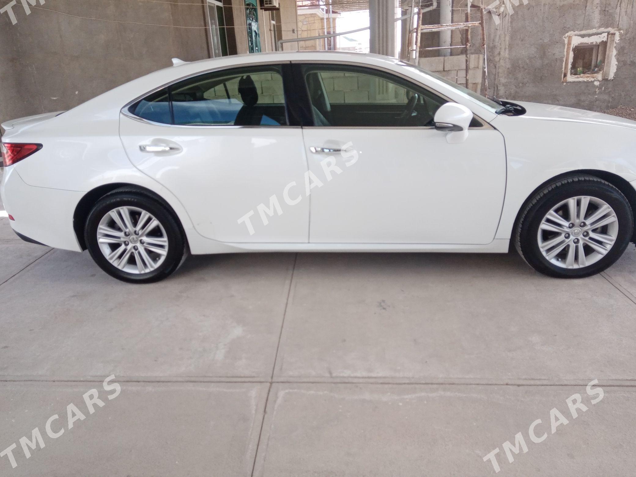 Lexus ES 350 2014 - 330 000 TMT - Балканабат - img 5