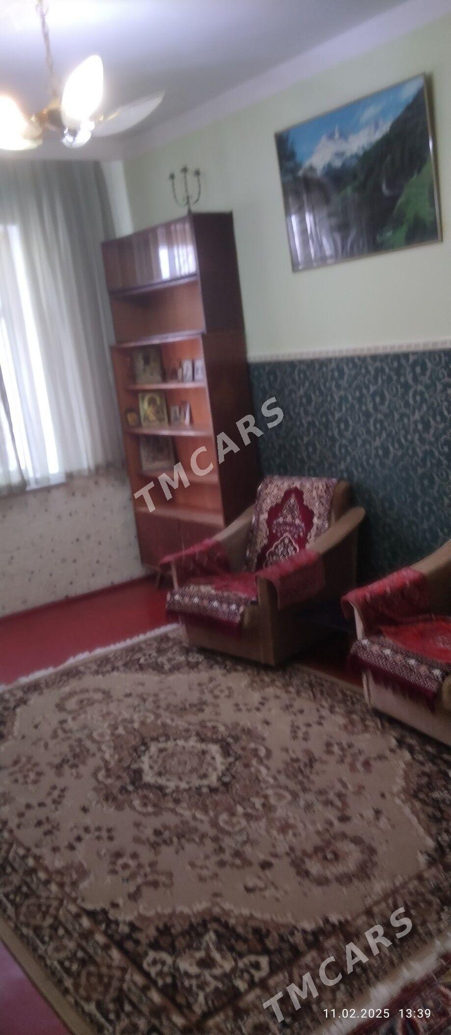 Продается  3 комнаты Ким район - Aşgabat - img 4