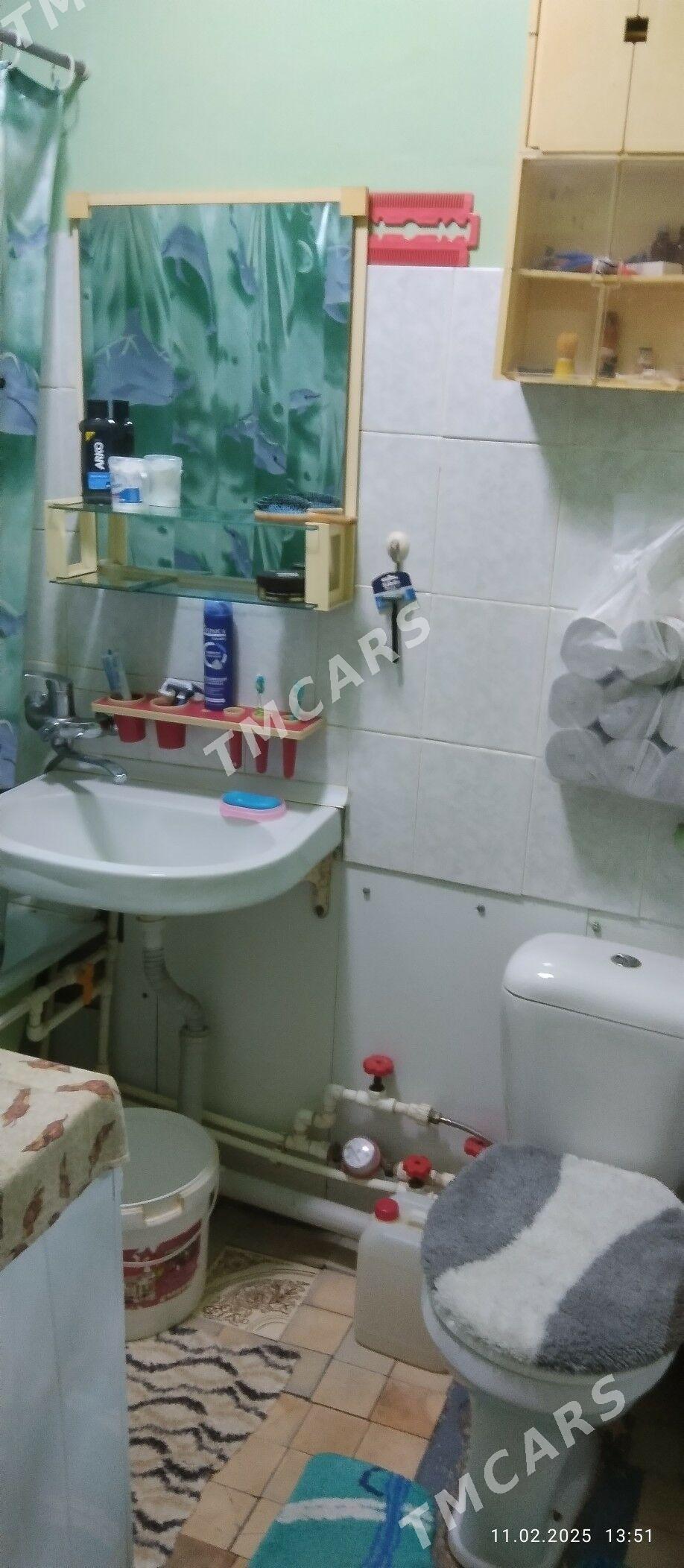 Продается  3 комнаты Ким район - Aşgabat - img 6