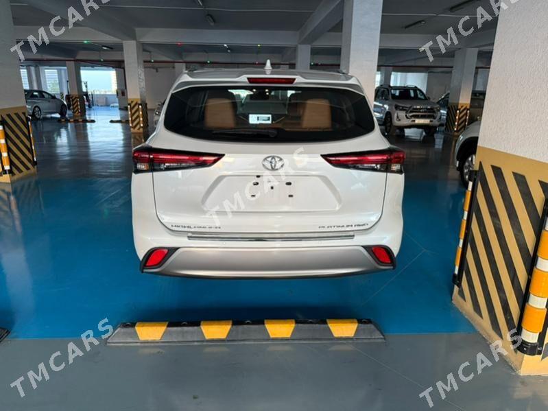 Toyota Highlander 2022 - 1 000 000 TMT - Arçabil şaýoly - img 6