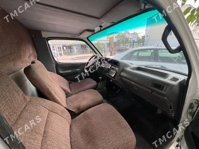 Toyota Hiace 2001 - 85 000 TMT - Туркменабат - img 5