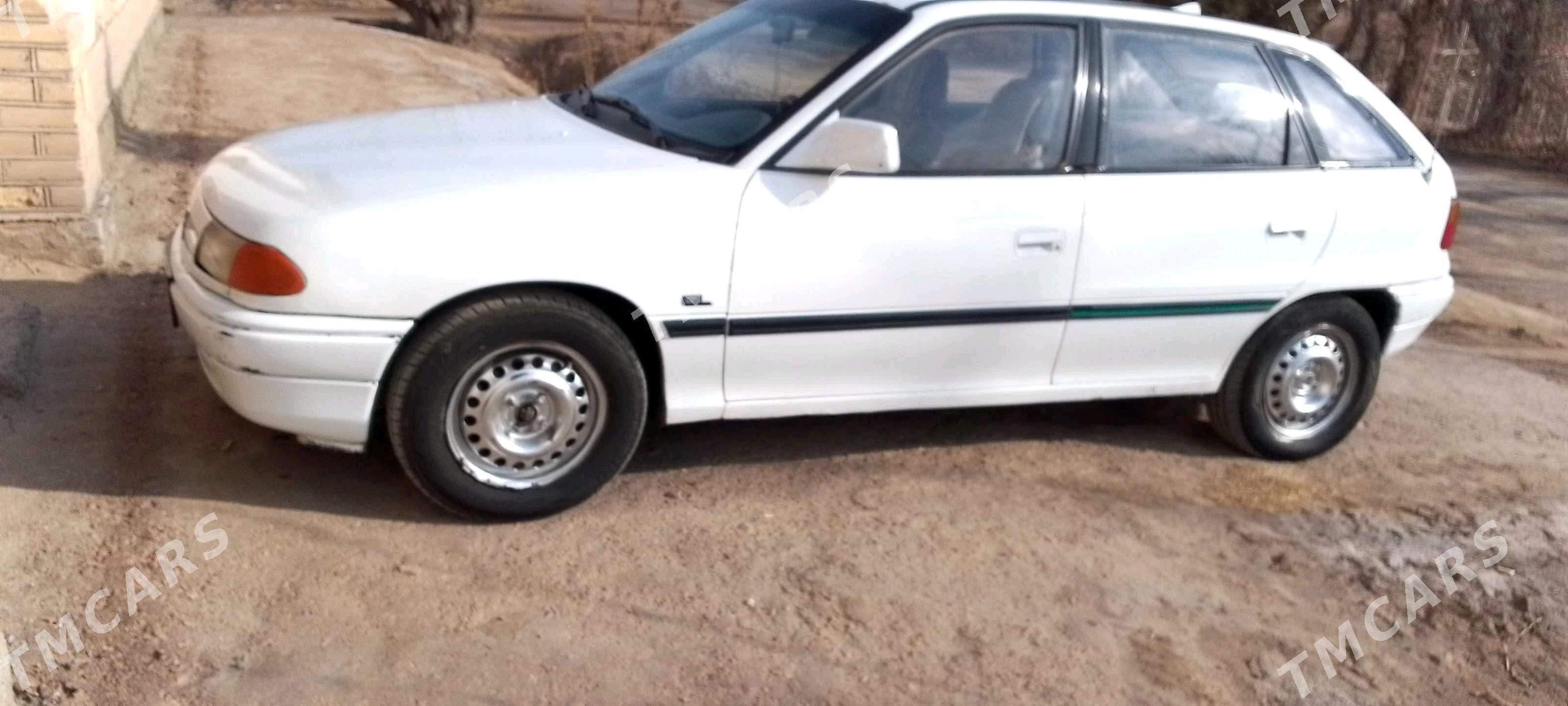Opel Astra 1993 - 26 000 TMT - Gubadag - img 3