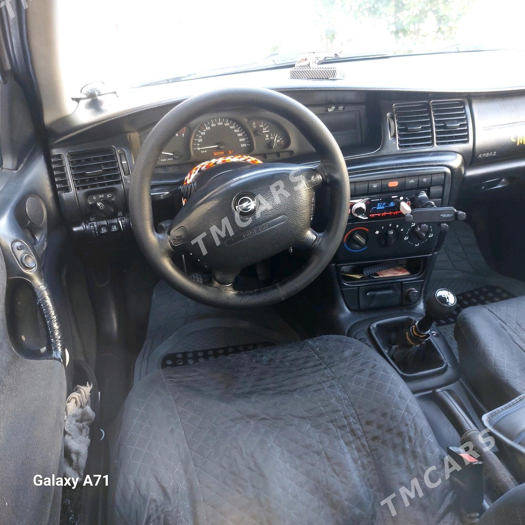 Opel Vectra 2000 - 59 000 TMT - Губадаг - img 5
