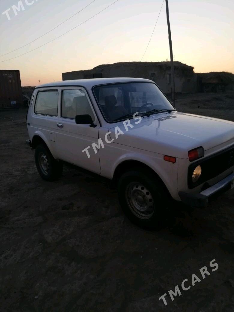 Lada Niva 2010 - 65 000 TMT - етр. Туркменбаши - img 9
