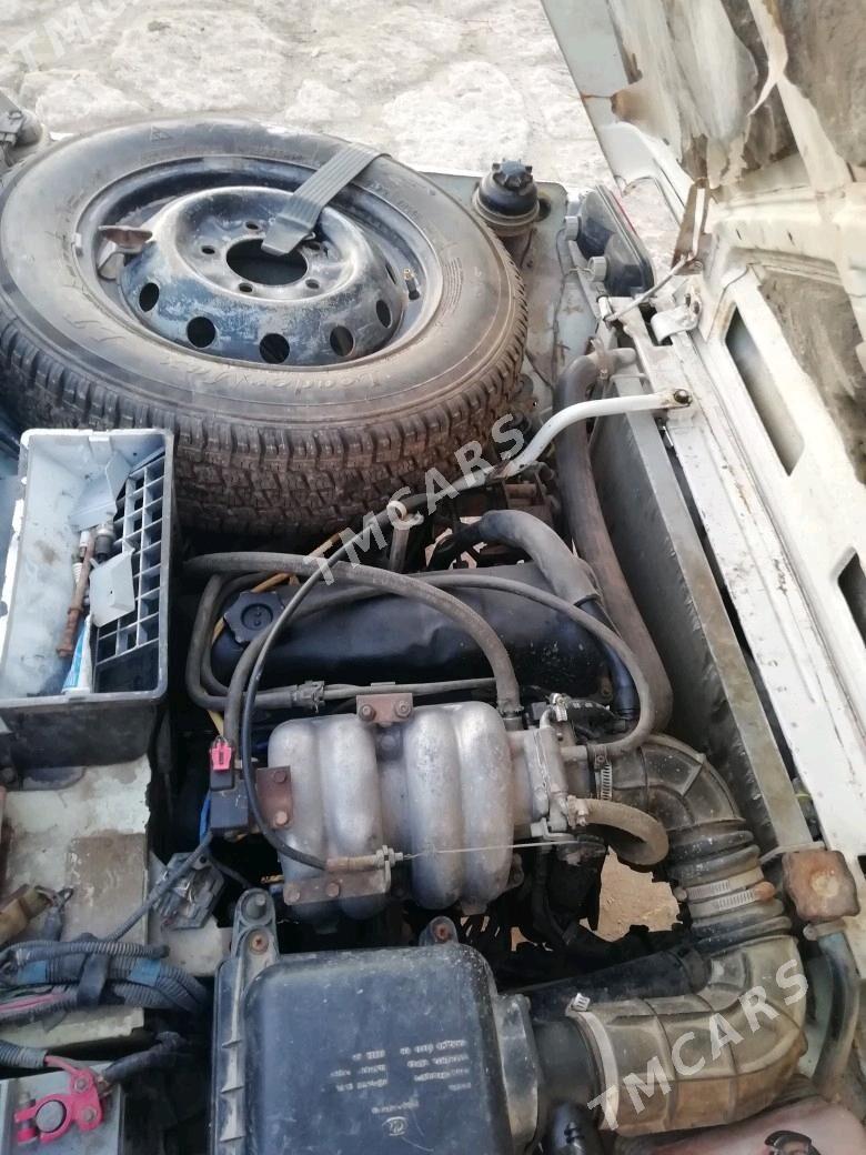 Lada Niva 2010 - 65 000 TMT - етр. Туркменбаши - img 7