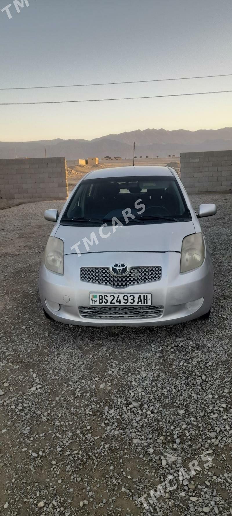 Toyota Yaris 2007 - 79 000 TMT - Bäherden - img 8