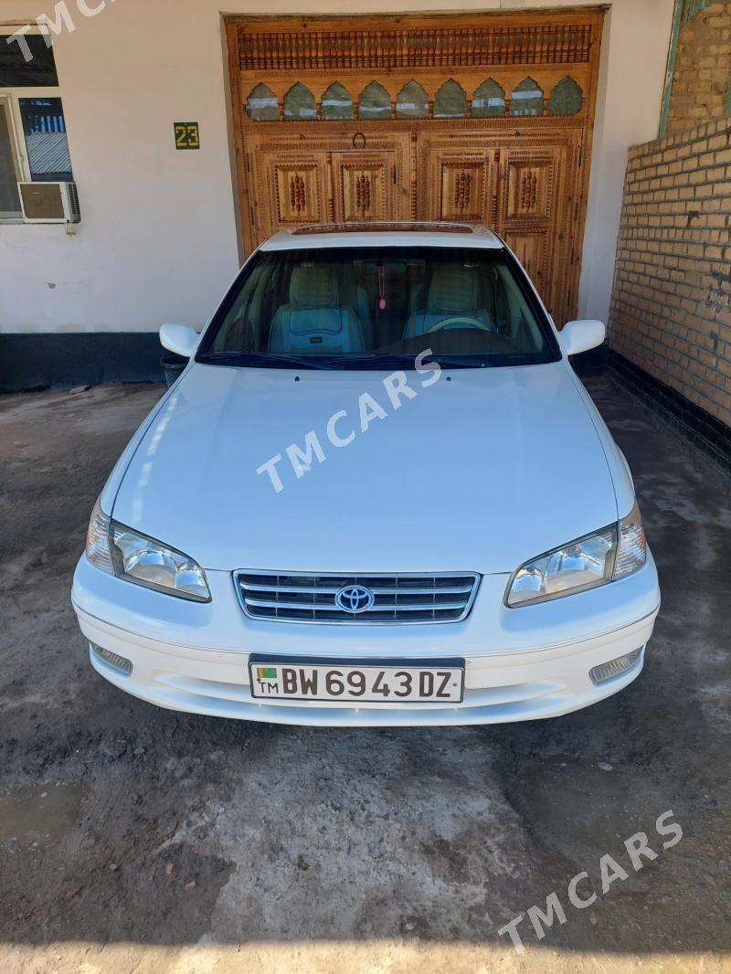 Toyota Camry 1998 - 120 000 TMT - Акдепе - img 1
