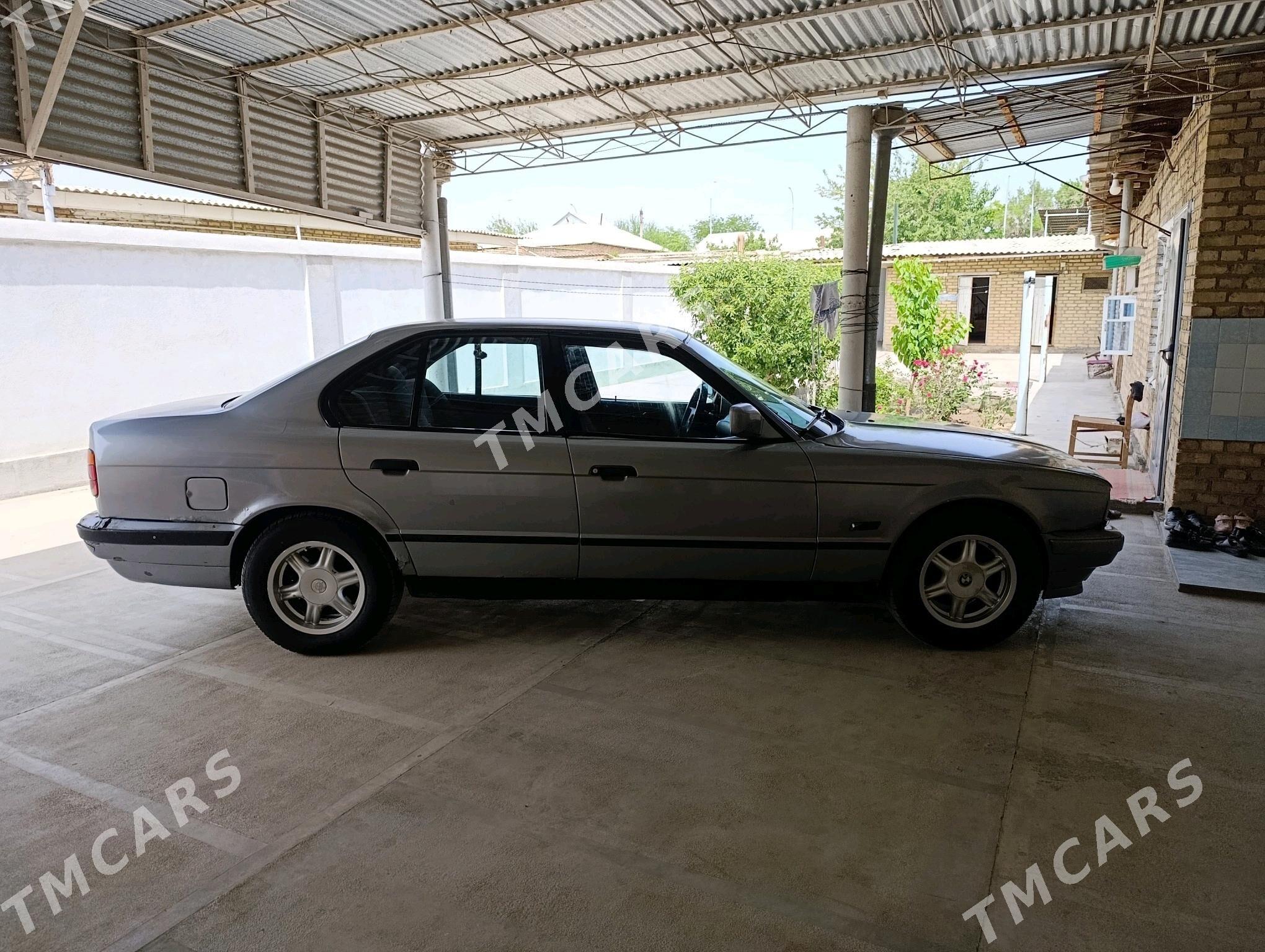 BMW 525 1990 - 42 000 TMT - Байрамали - img 4