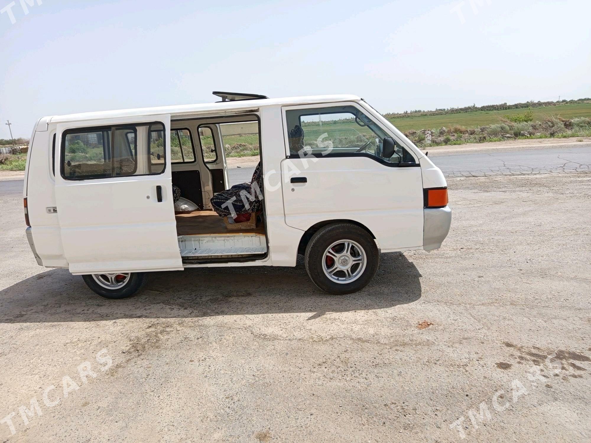 Toyota Hiace 1992 - 48 000 TMT - Дянев - img 2