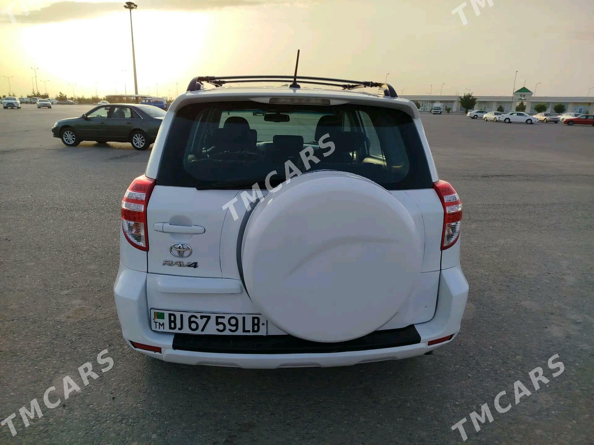 Toyota RAV4 2011 - 155 000 TMT - Türkmenabat - img 6