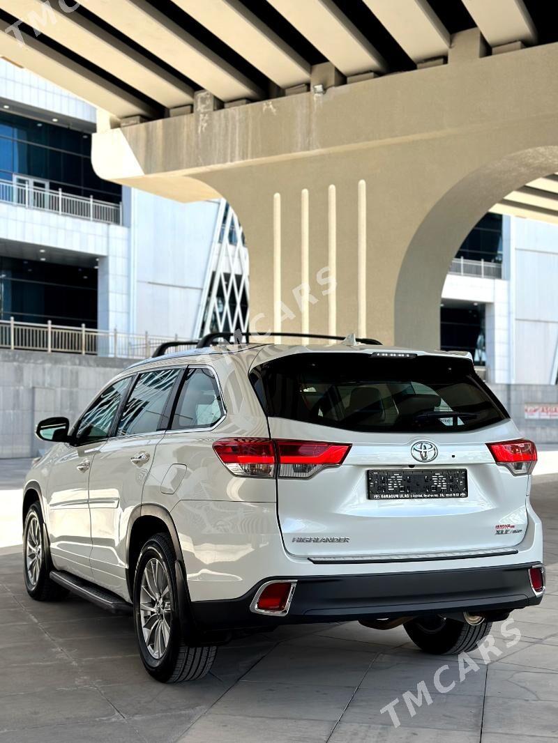 Toyota Highlander 2018 - 460 000 TMT - Aşgabat - img 3