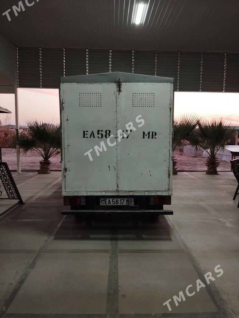 Isuzu Elf 2002 - 110 000 TMT - Векильбазар - img 3