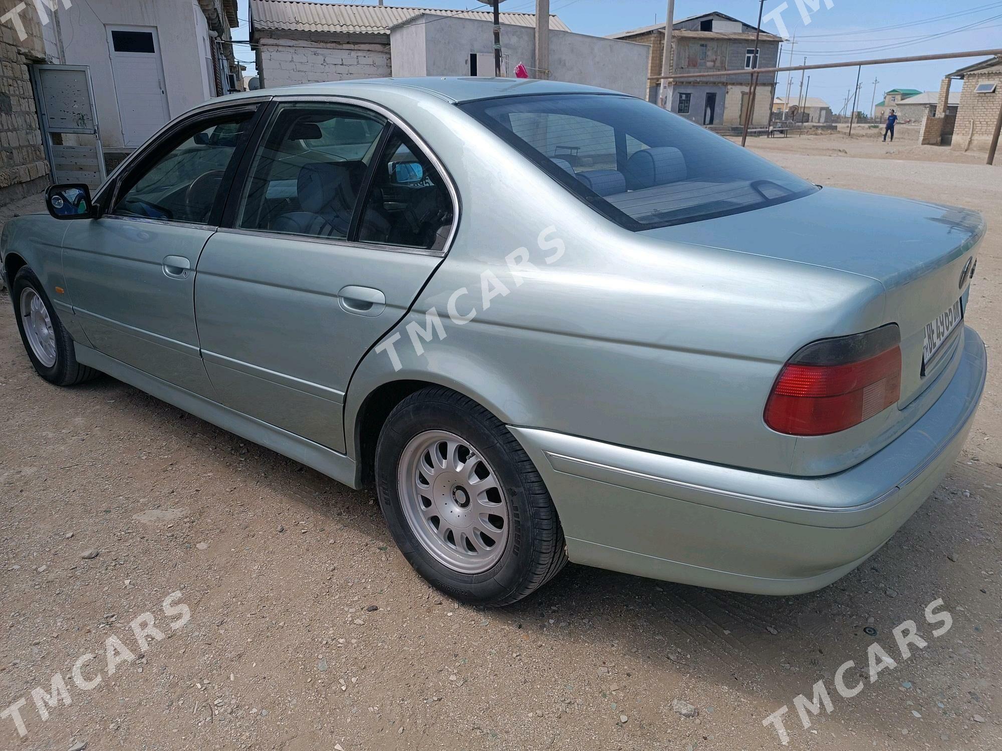 BMW E39 1996 - 60 000 TMT - Балканабат - img 3