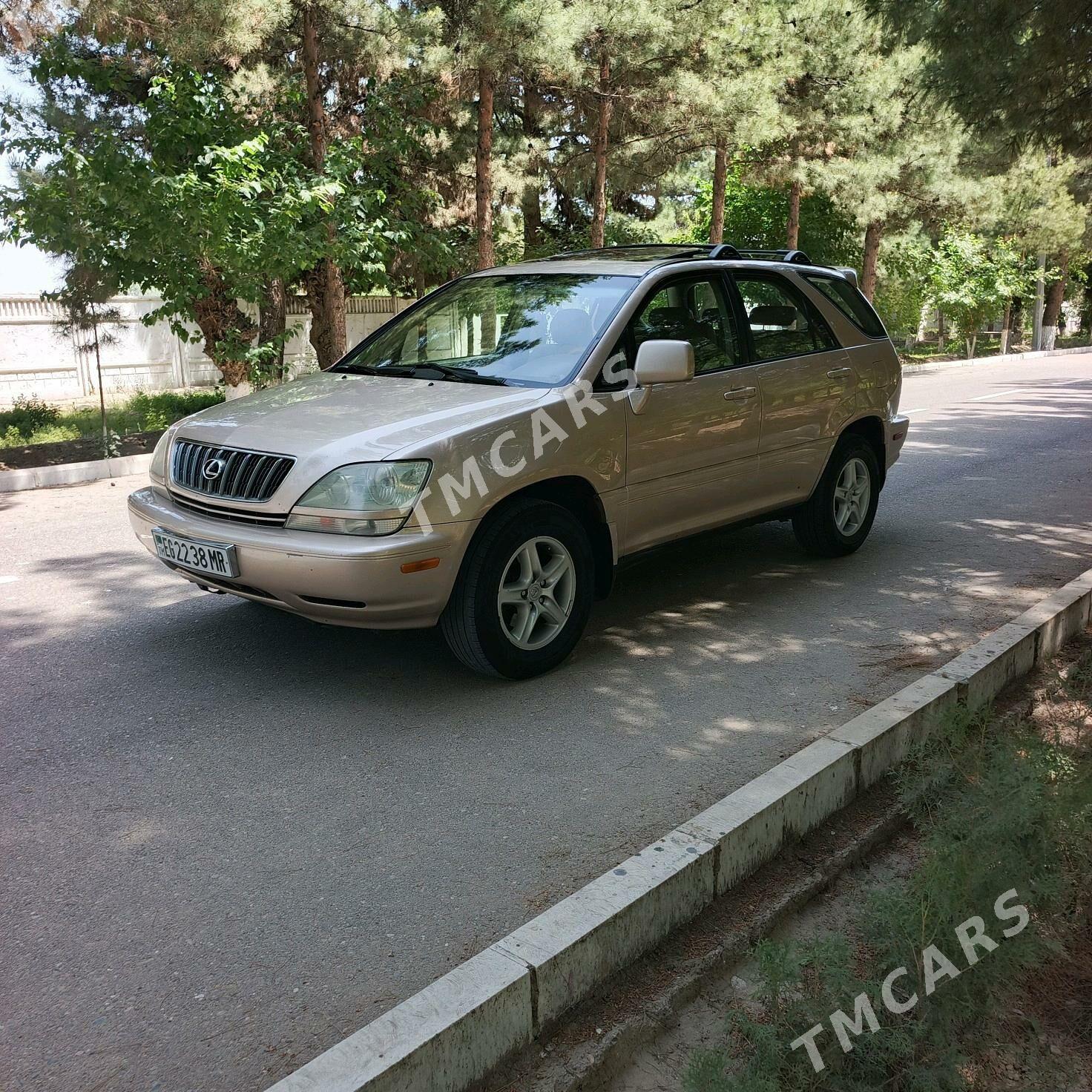 Lexus IS 300 2001 - 200 000 TMT - Мары - img 7