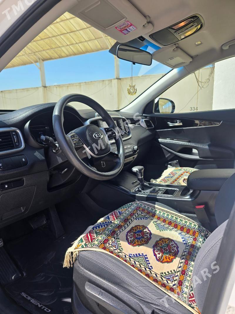 Kia Sorento 2019 - 237 000 TMT - Ашхабад - img 4