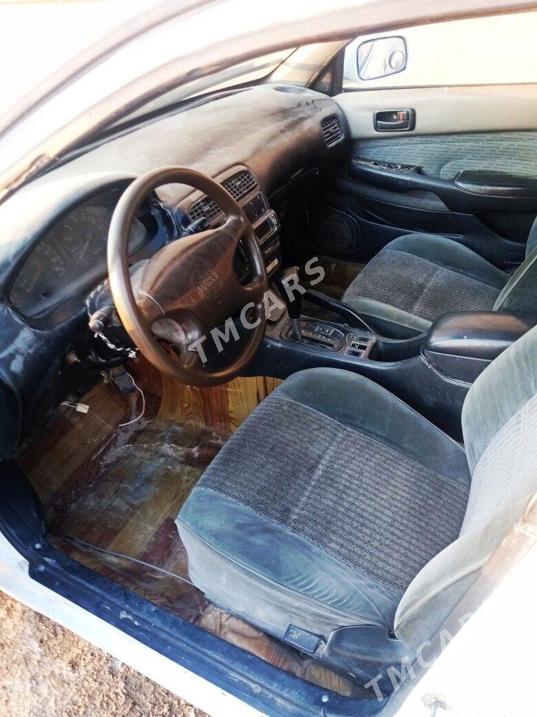 Toyota Carina 1995 - 34 000 TMT - Kerki - img 3