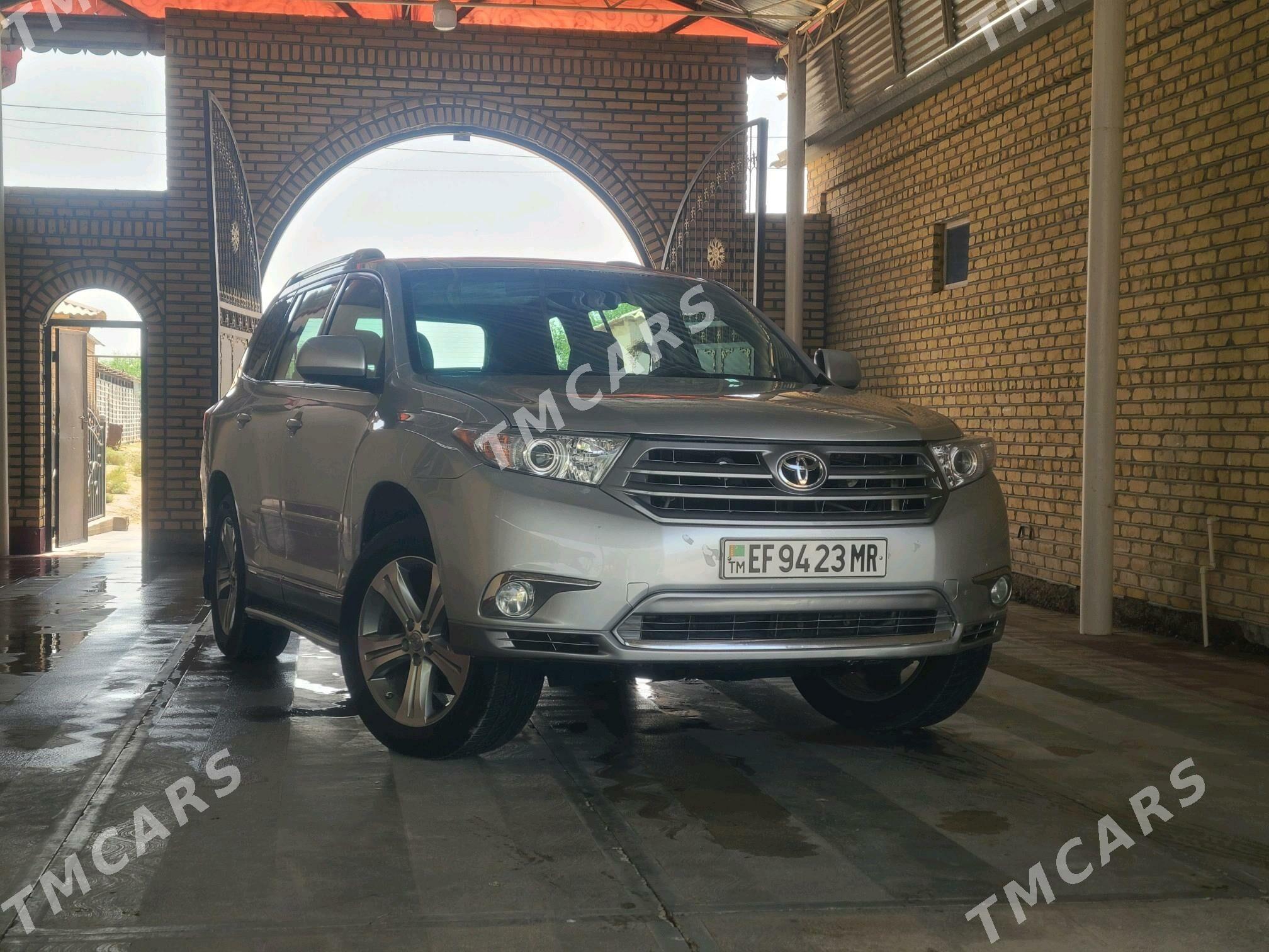 Toyota Highlander 2012 - 350 000 TMT - Мары - img 3