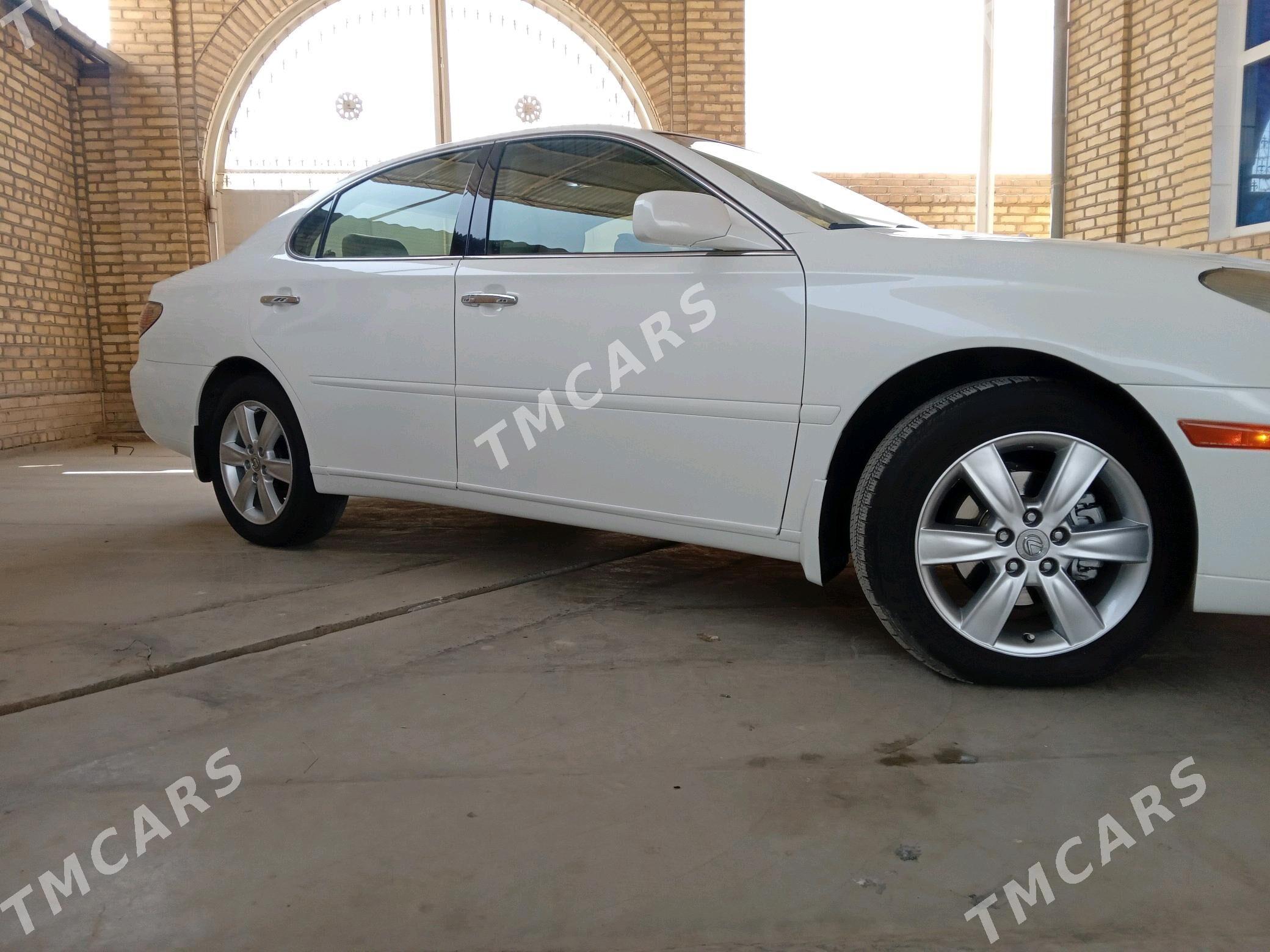 Lexus ES 300 2002 - 175 000 TMT - Mary - img 4