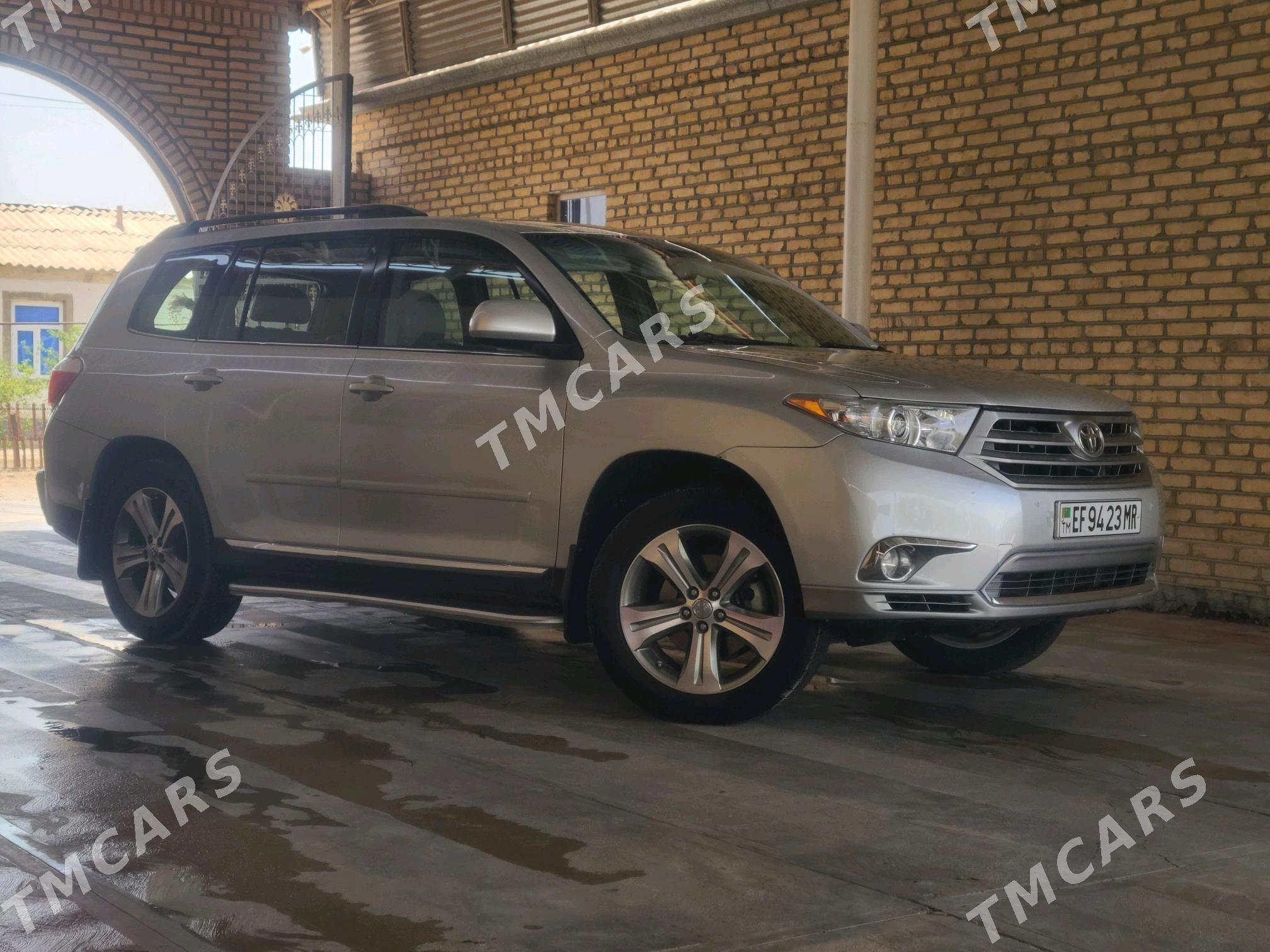 Toyota Highlander 2012 - 350 000 TMT - Мары - img 4