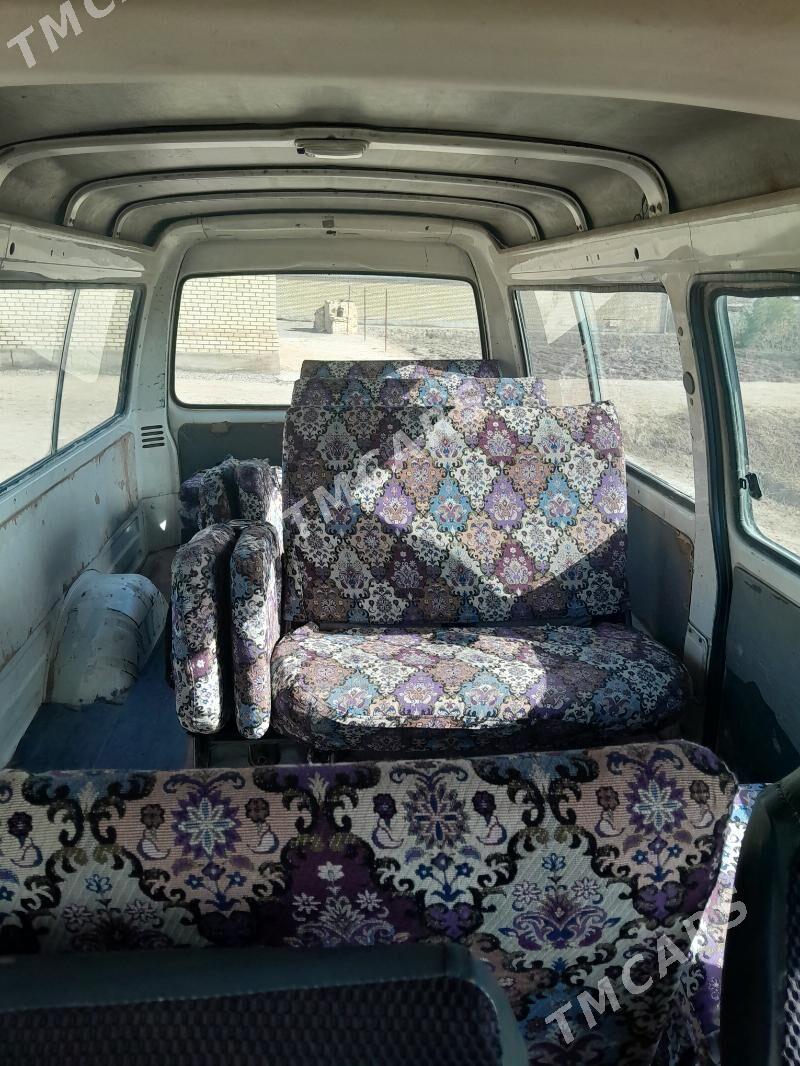 Toyota Hiace 1995 - 35 000 TMT - Мары - img 6