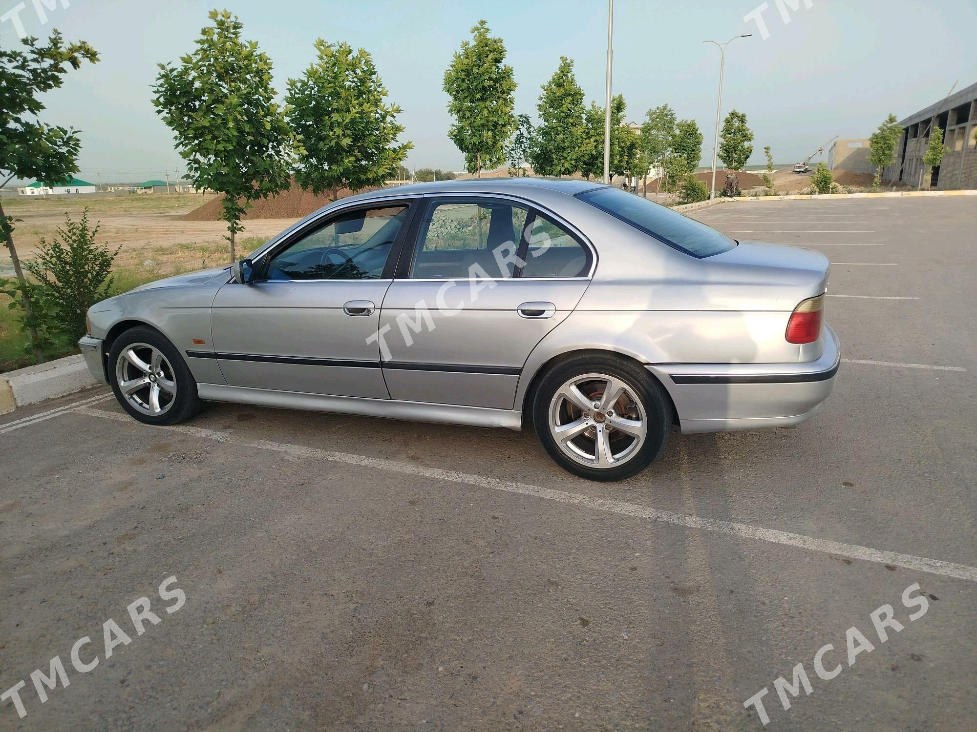 BMW E39 1998 - 65 000 TMT - Änew - img 6