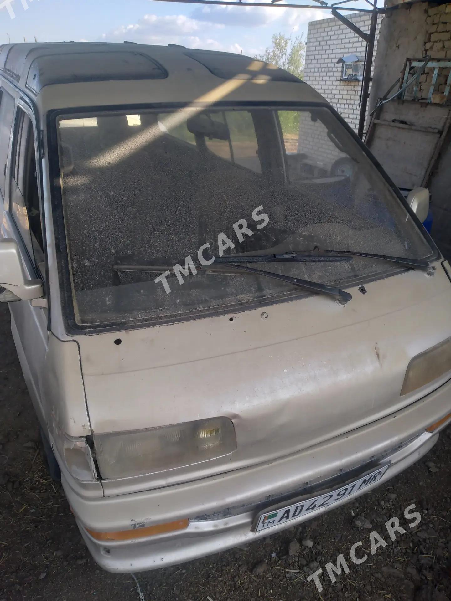 Toyota Hiace 1992 - 20 000 TMT - Мургап - img 4