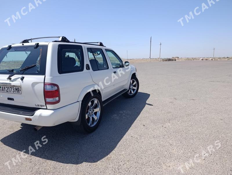 Nissan Pathfinder 2001 - 84 000 TMT - Байрамали - img 8
