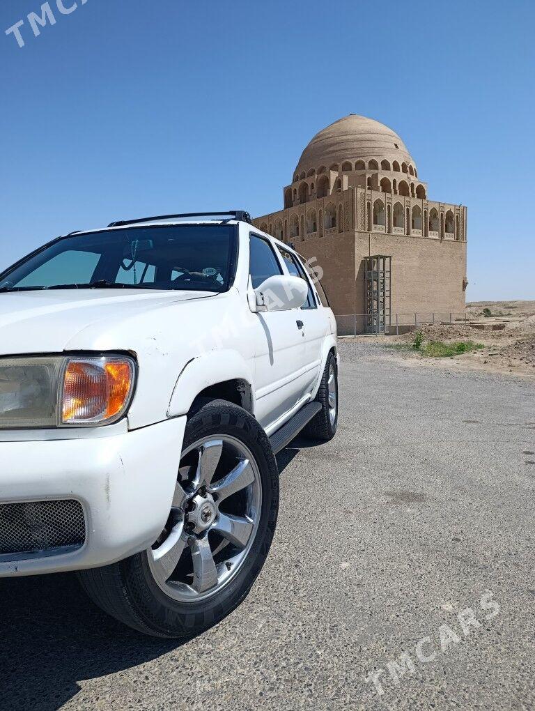 Nissan Pathfinder 2001 - 84 000 TMT - Байрамали - img 3
