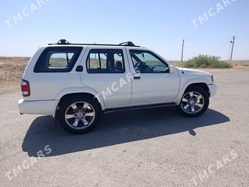 Nissan Pathfinder 2001 - 84 000 TMT - Байрамали - img 6