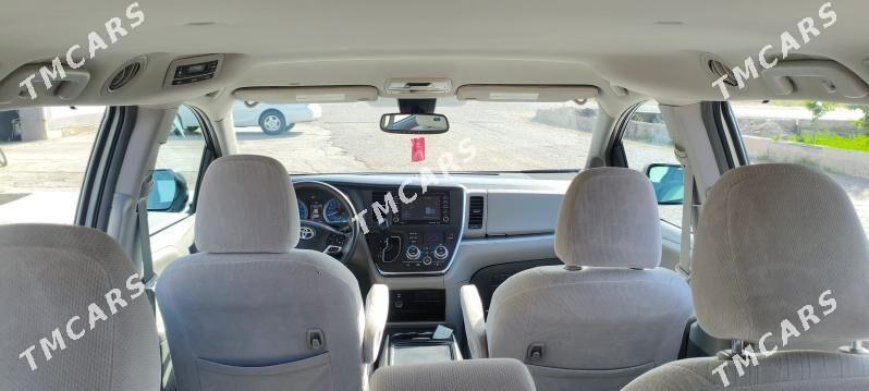 Toyota Sienna 2019 - 410 000 TMT - Мары - img 4