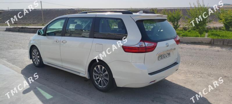 Toyota Sienna 2019 - 410 000 TMT - Мары - img 7