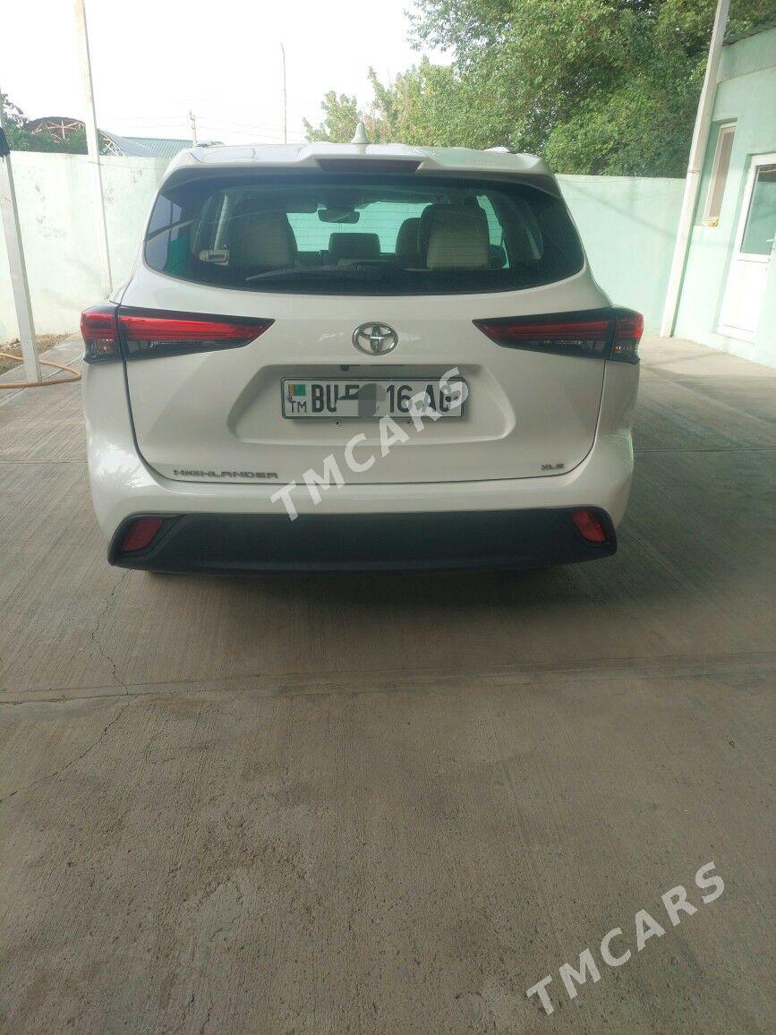 Toyota Camry 2021 - 630 000 TMT - Кипджак - img 1