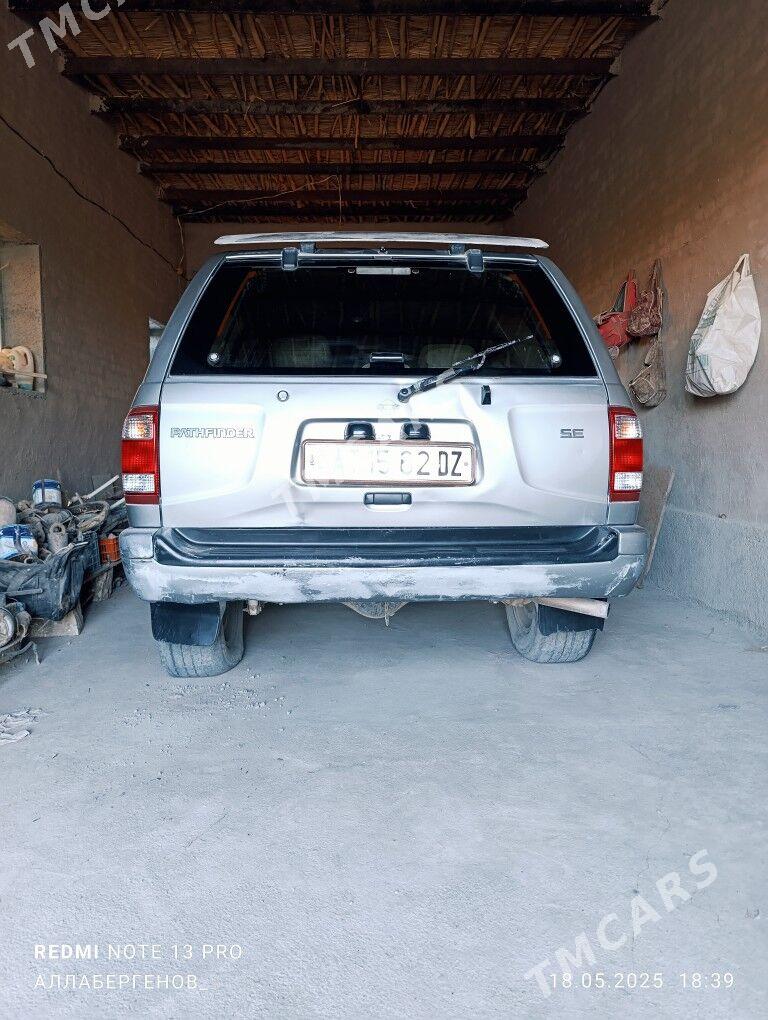 Nissan Pathfinder 1998 - 80 000 TMT - Акдепе - img 5