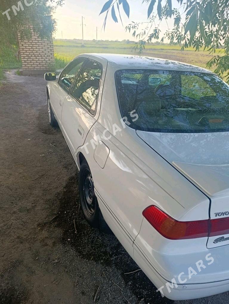 Toyota Camry 2000 - 125 000 TMT - Кёнеургенч - img 2