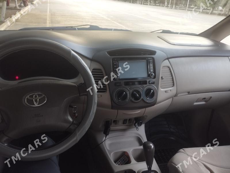 Toyota Innova 2010 - 180 000 TMT - 30 mkr - img 8