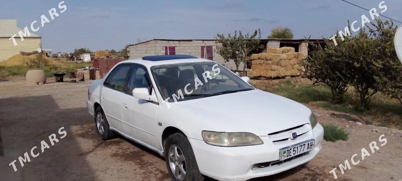 Honda Accord 2000 - 20 000 TMT - Теджен - img 5
