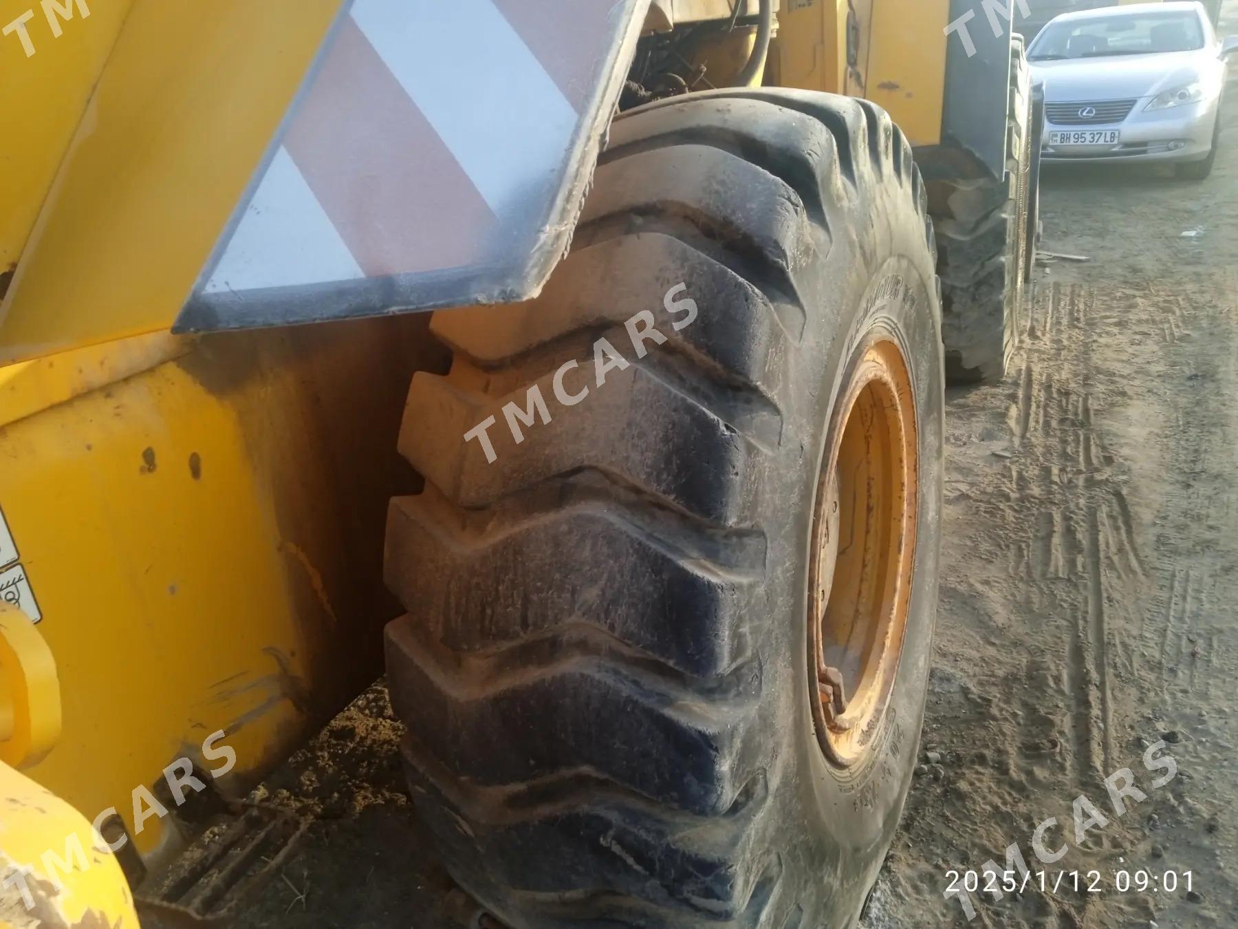 JCB 3CX ECO 2011 - 500 000 TMT - Чарджоу - img 2