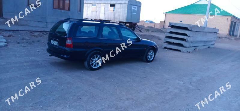 Opel Vectra 1998 - 40 000 TMT - Дарганата - img 3