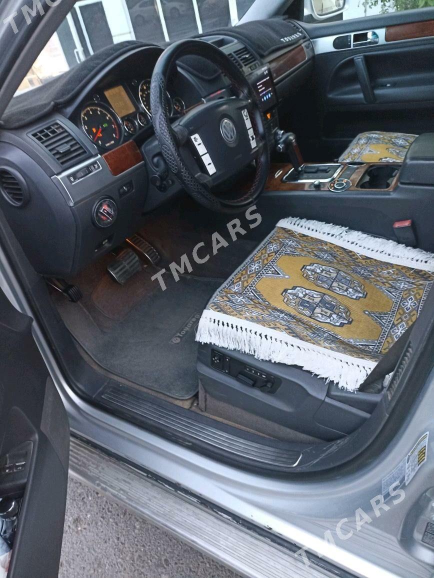 Volkswagen Touareg 2004 - 85 000 TMT - Atatürk köç. - img 4