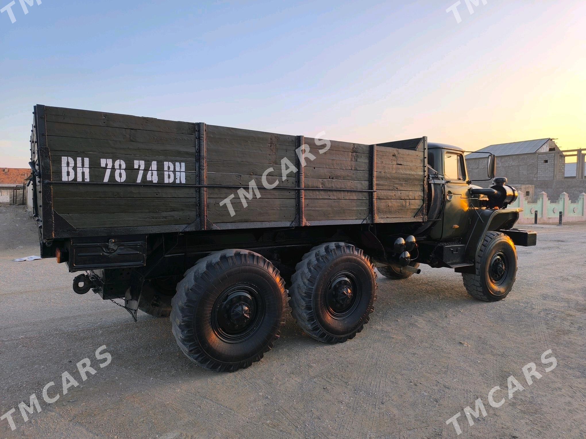 Ural 5557 1984 - 230 000 TMT - Gumdag - img 3