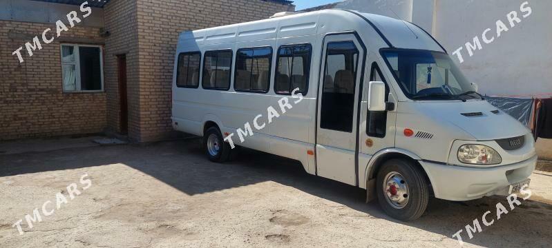 Iveco Daily 2006 - 200 000 TMT - Туркменабат - img 8
